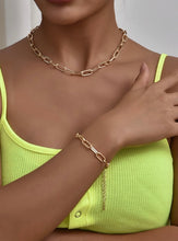 Load image into Gallery viewer, Lindsey