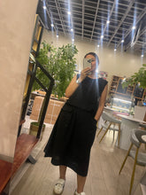 Load image into Gallery viewer, Teo Midi Skirt

